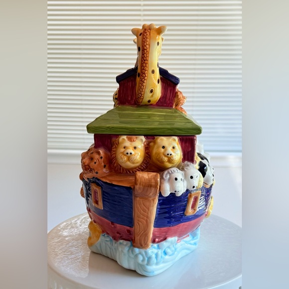 Vintage Jay Imports Colorful Noah's Ark Ceramic Cookie Jar - Picture 11 of 15